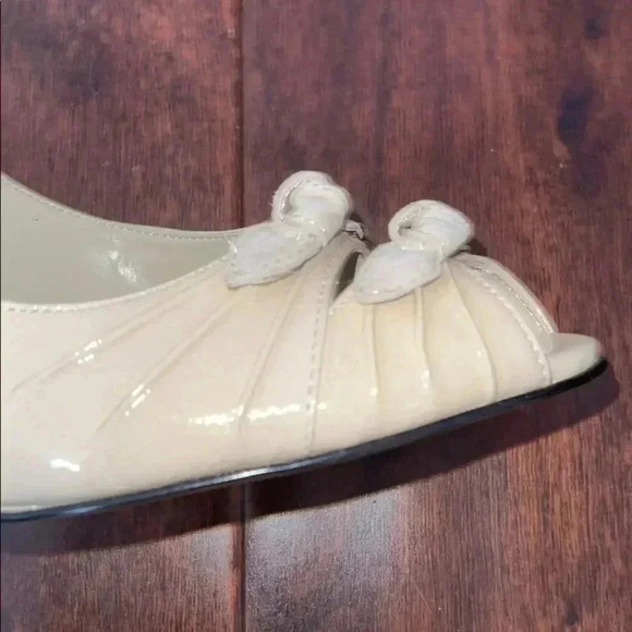 Franco Sarto Patten Leather Slingback Heels - Picture 8 of 9